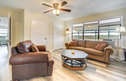 Group Getaway! Hill Country Basecamp with Trails - Foto 7