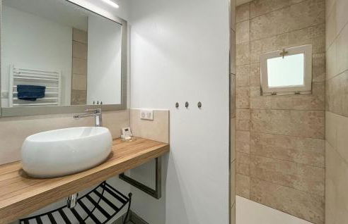 2 Bedroom Lovely Home In Saint André De Roquepe - Foto 20