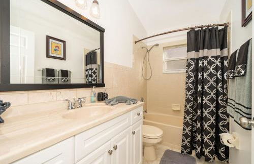 Holiday Home Nur wenige Minuten von Disney Pool- Spa und Seeblick by Interhome - Foto 16