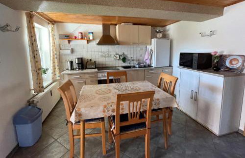 Ferienhaus mitten in der Natur, separater Eingang, Garten - Foto 19