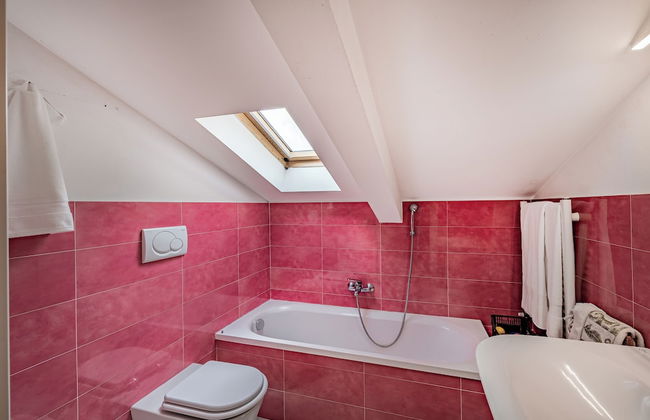 Casabella With Garden - Photo 15