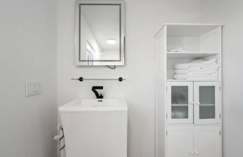 Black Swan- Beachfront Home with Year-Round Jacuzzi - Foto 21