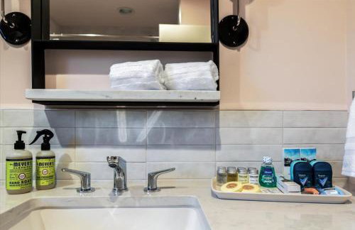 Hot Tub Pool + Firepit + Gameroom ~ Guesthouse - Foto 57