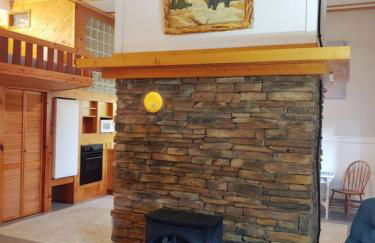 Stunning Modern Rustic Lake Retreat PRVT BOAT SLIP - Foto 31