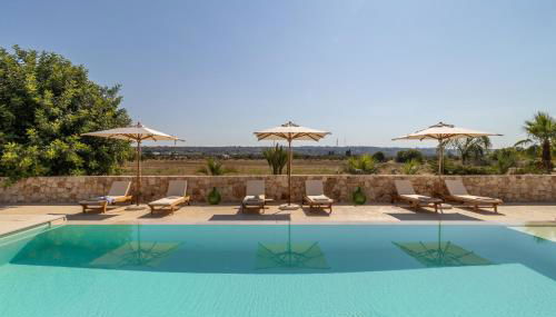 Villa Denu Salento - Intera Dimora con Piscina ad uso esclusivo - Foto 3, sunbed