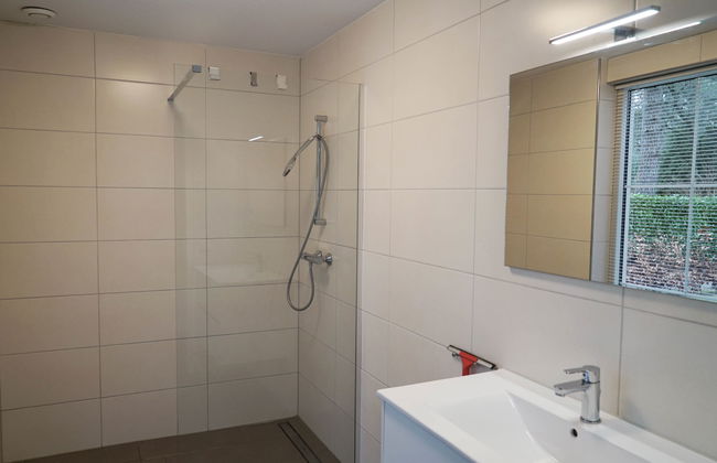 4 bedroom House in Beekbergen with swimming pool and garden - Photo 13