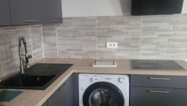 L'Escale Atypique 3 Chambres Clermont-Ferrand, Parking - Foto 4, stove, dishwasher