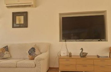 Beachfront Villa - Photo 35