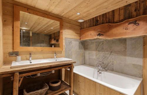 Lavancher - Chalet 400m2 Ferme 1803 renovee Sauna Billard - Foto 8