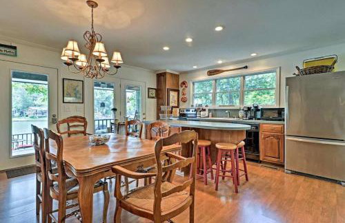 Delightful Waterfront Cabin Rental Overlooking Lake Martin, Elmore County, Alabama - Foto 7