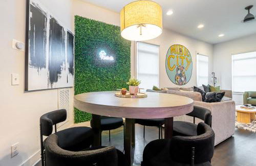 Modern Luxe Townhome with Rooftop Cinema - Foto 34