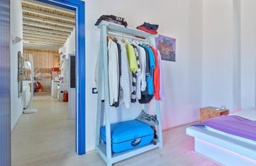 Blue and Green in Luxury - Photo 34