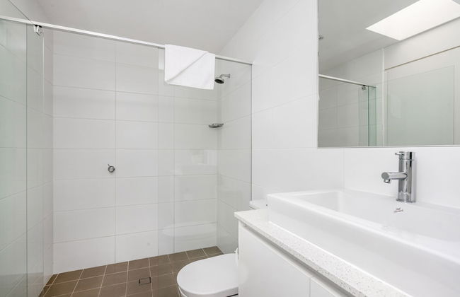 Bayview Beachfront Apartments, in town right on the beach - Foto 56