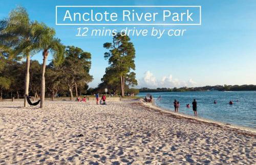 Luxury Home & Mins to Beach and Walk to Downtown - Foto 52