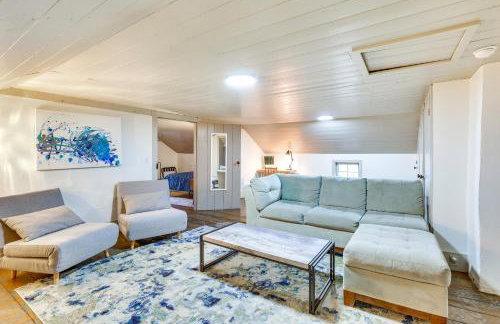 Timeless Winesburg Farmhouse with Deck - Foto 25