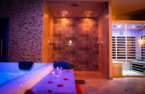 LE LOFT A BULLES (85m2 Jacuzzi Hammam Billiard Bar Douche Sauna) - Foto 17