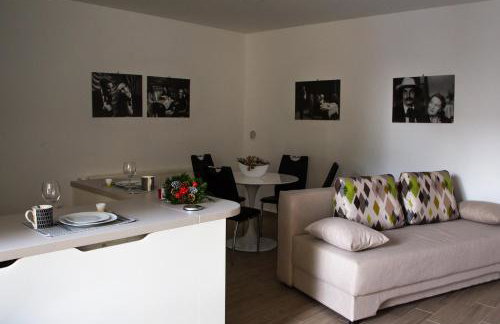 Rakuscha Apartment - Photo 3