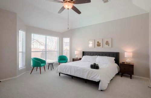 Pearl White Dream Home With Private Pool & Theatre - Foto 16