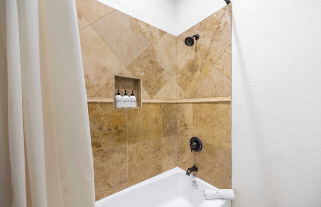 Arcadia by Avantstay Breathtaking Oasis in Scottsdale w/ Pool, Hot Tub & Game Room - Foto 17