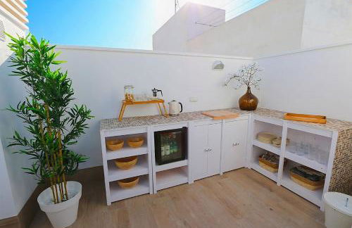 Modern home with private pool & close to the beach - Foto 31