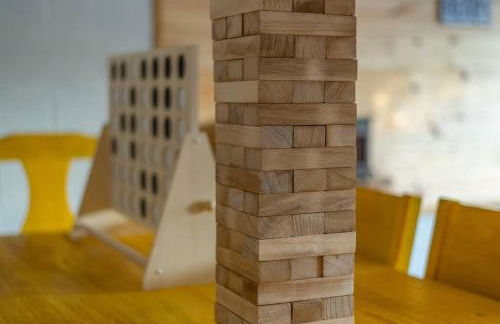 Fully Stocked Cabin Retreat w/ Game Room & Pond! - Foto 40