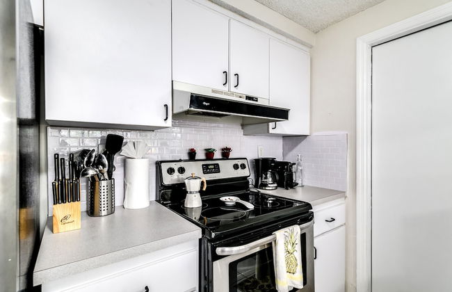 2 Bed2 Bath House with Backyard Jacuzzi - Foto 2