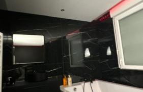 Black Room: Votre Love Room près de Lyon - Foto 6