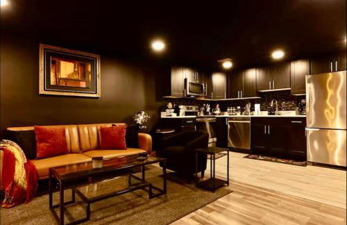 Bloomingdale Blues Speakeasy Free Parking - Foto 25