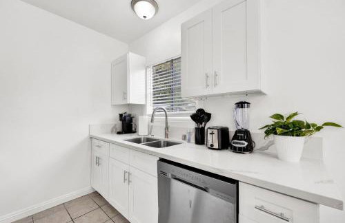 Cozy Elegant Oasis With Parking - Foto 2