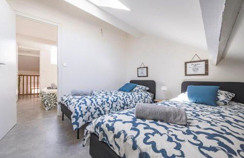 Tys Home, maison spacieuse avec parking - Foto 25