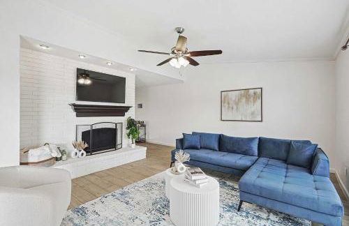 Charming 3Bd 2Ba Home with Private Pool - Foto 2