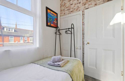 Large 7-Bed House Sleeps 14 FREE Parking ,Contractors & Groups Welcome - Foto 48