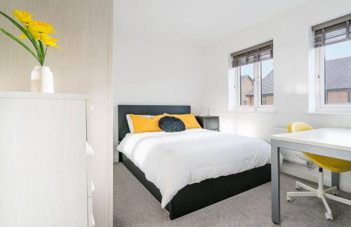 3 Bedroom House - Sleeps 8 - Driveway Parking - Foto 2