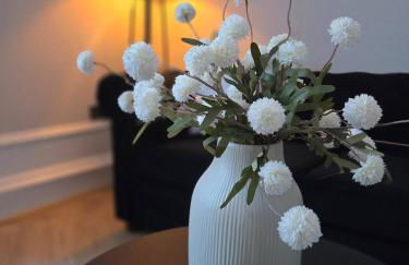 Luxury central apartment w/ 3 beds + 24hr check-in - Photo 19