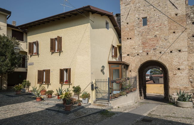 Bright Apartments Moniga - Castle Bells - Foto 10