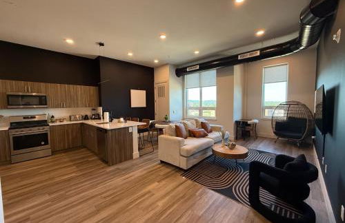 NYC View, Free Parking, 2bath - Foto 36