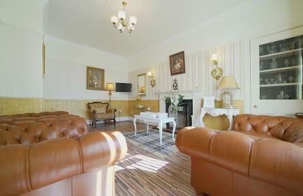 The Old Tramhouse Self Catering Traditional Charming Apartments Located In The Heart Of Historic Stirling For Short-Long Stays In Stirling For Tourism & Events & Contractor Base Stays For Central Belt Area & Open To Book All Year Round - Photo 39