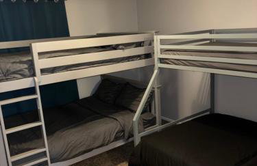 Hosting Nightly Nestings - Foto 12