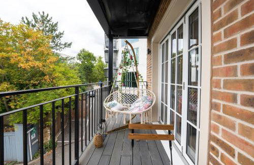 Stylish 2BR Apartment With Balcony Next To Station - Foto 26