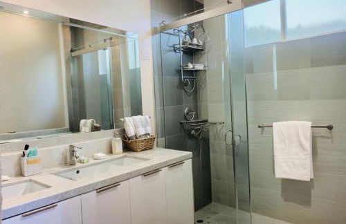 Stay in Style Hollywood Residences with Free Parking - Foto 45