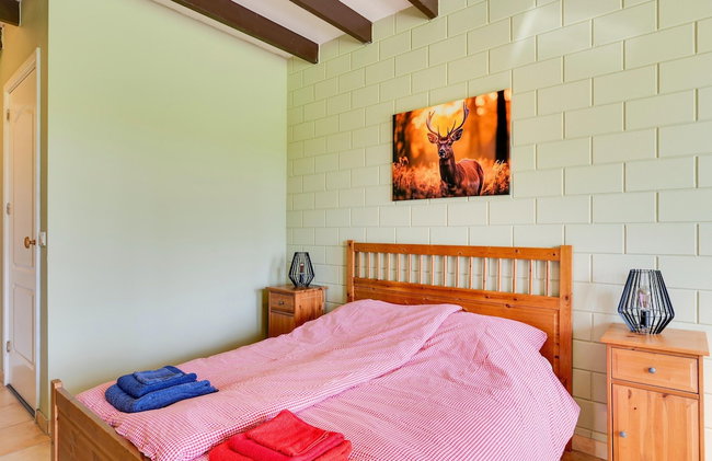 Holiday Home with Meadow View near Forests - Photo 4