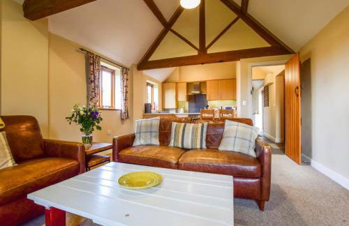 Cider House, Oosland Farm - Photo 1