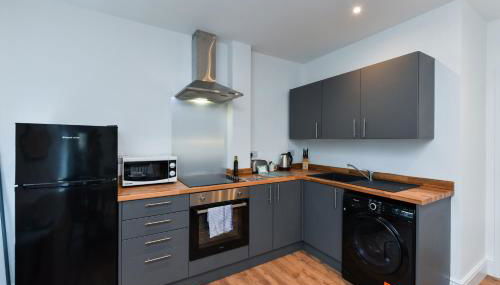 Charming 2Bed Flat - Spacious & Prime Location - Photo 4