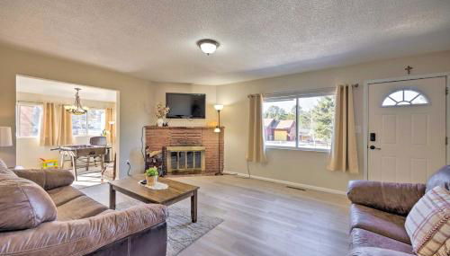 Hike, Bike and Fish Gem with Hot Tub in Woodland Park - Foto 4