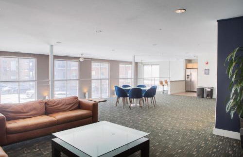 Spacious Third Ward Apt Near Summerfest with Balcony - Foto 22