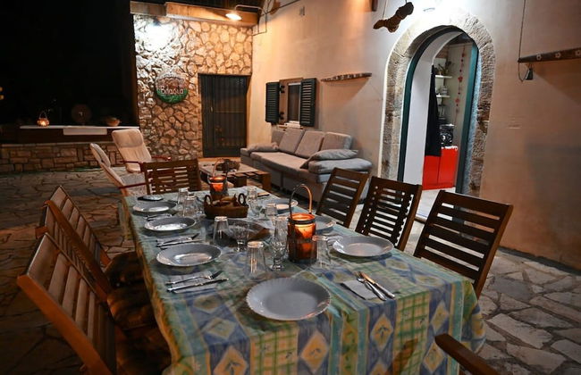 Kalavrita Winter Retreat - Homely Spacious Chalet - Foto 33