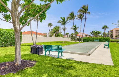 2 Mi to Jupiter Beach Condo with Lake Views - Photo 23