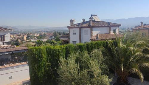 Villa 28 de julio Casa Rural con piscina en Granada - Foto 2, Garden