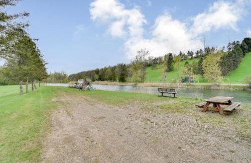 Fishing Pond and Spacious Yard Quiet Home in Sodus! - Foto 34