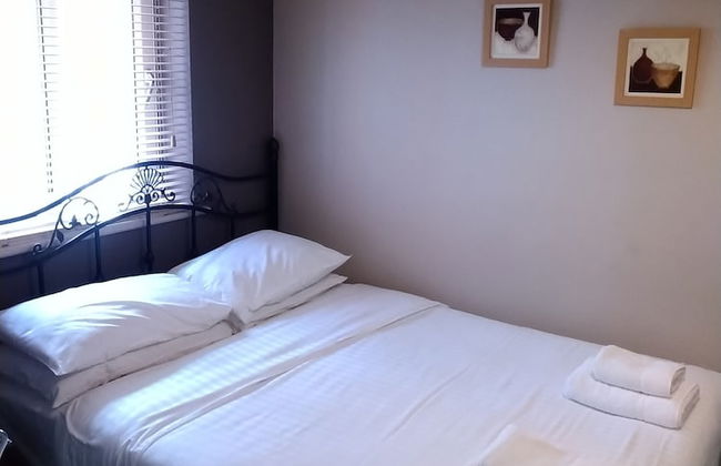 Victoria Cloisters Apartments - Photo 11